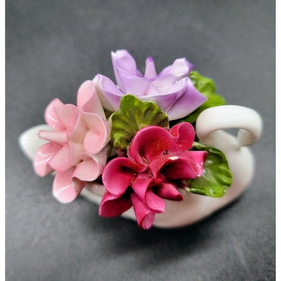 Vintage Aynsley Bone China Hand Modelled Swan With Flowers Figurine From England - Picture 3 of 12